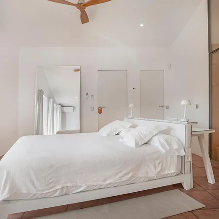 Cortijo La Almazara *