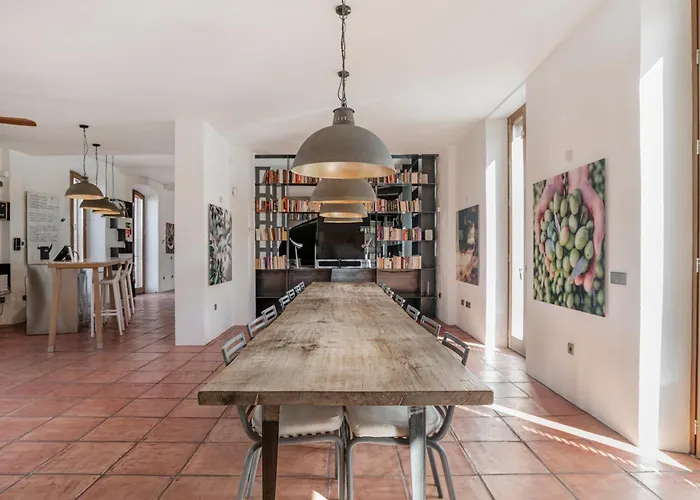 Cortijo La Almazara *